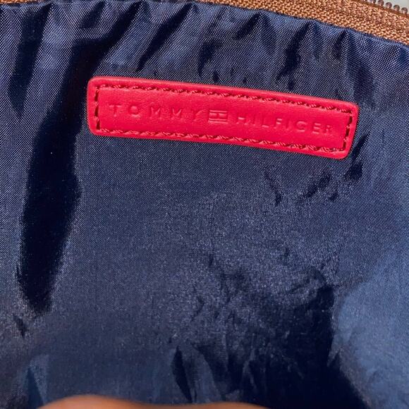 Tommy Hilfiger Faux Leather TH Embossed Brown Gold Accent Zipped Pouch Bag 13"x8 - Picture 7 of 12